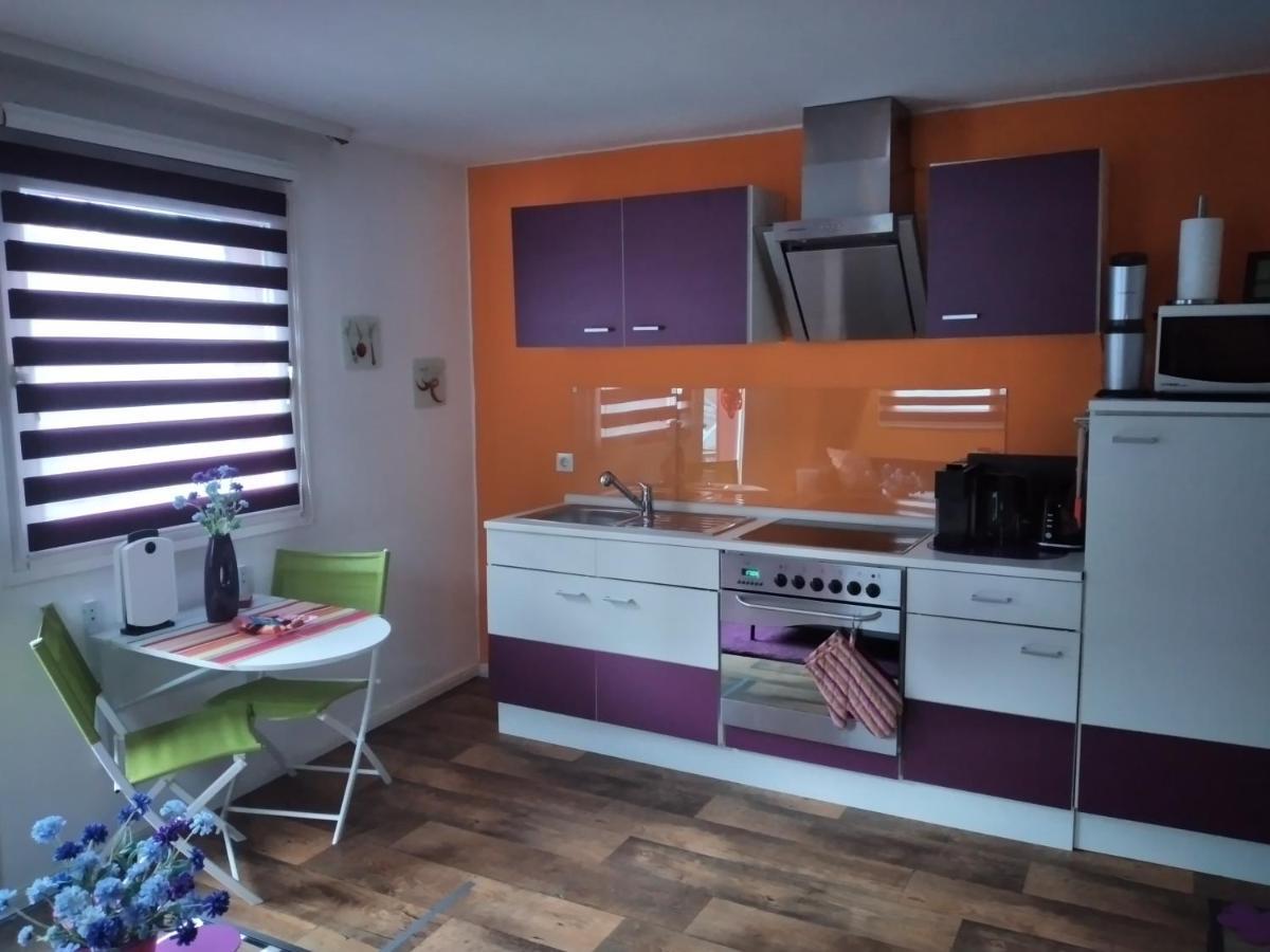 Ferienwohnung "Kunterbunt" Mit Burgblick Und Dachterrasse Моншау Экстерьер фото